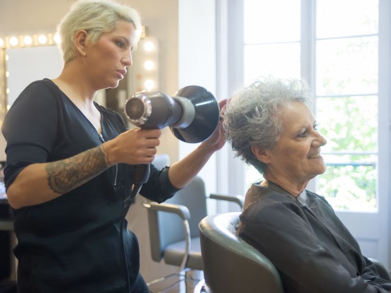Haarpflege und Behandlungen